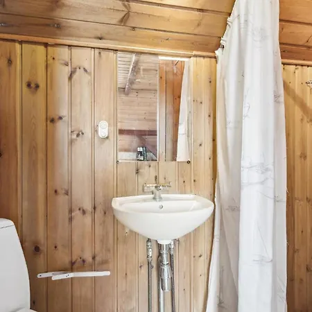 Gorgeous Apartment In Ringkobing Daire